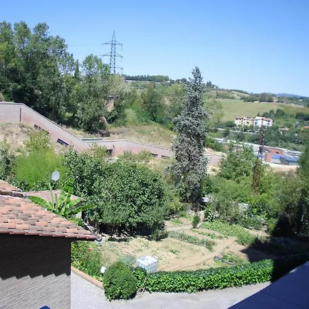 Bed & Breakfast Vacanze Senesi 3*